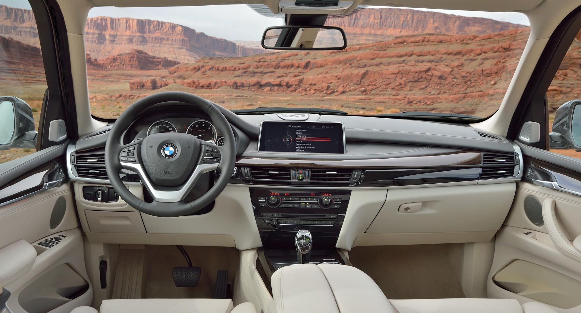 BMW X5 интерьер фото