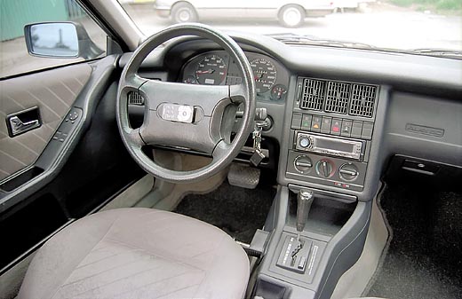 Audi 80 интерьер